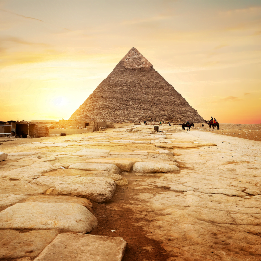 Day Tour To Giza Pyramids & Citadel and Old Cairo