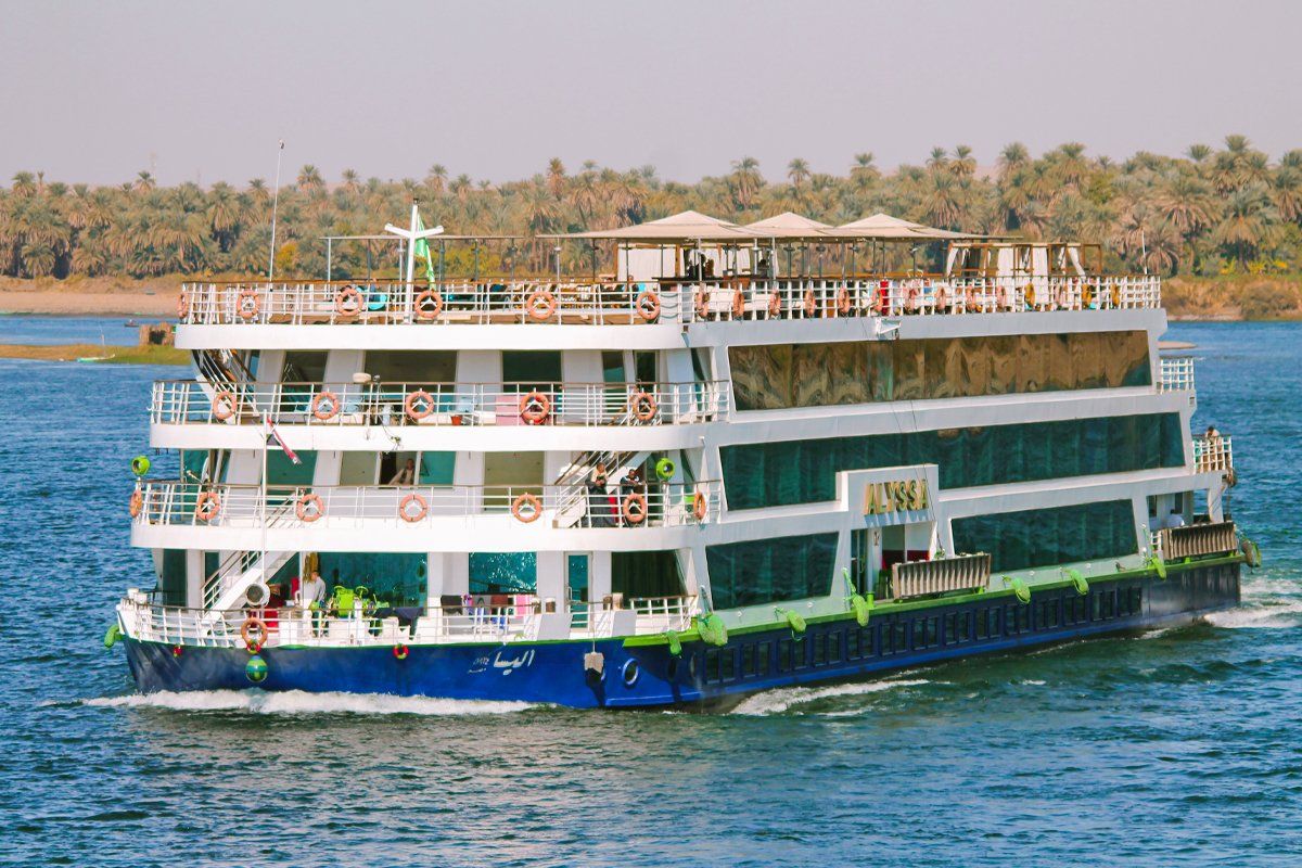 Alyssa Nile Cruise photo