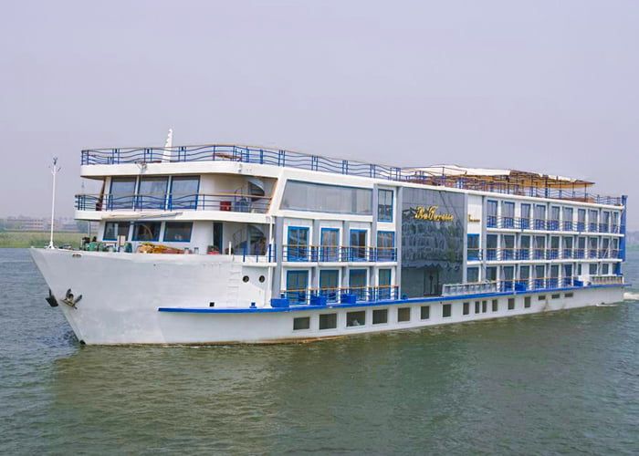Deluxe Nile Cruises