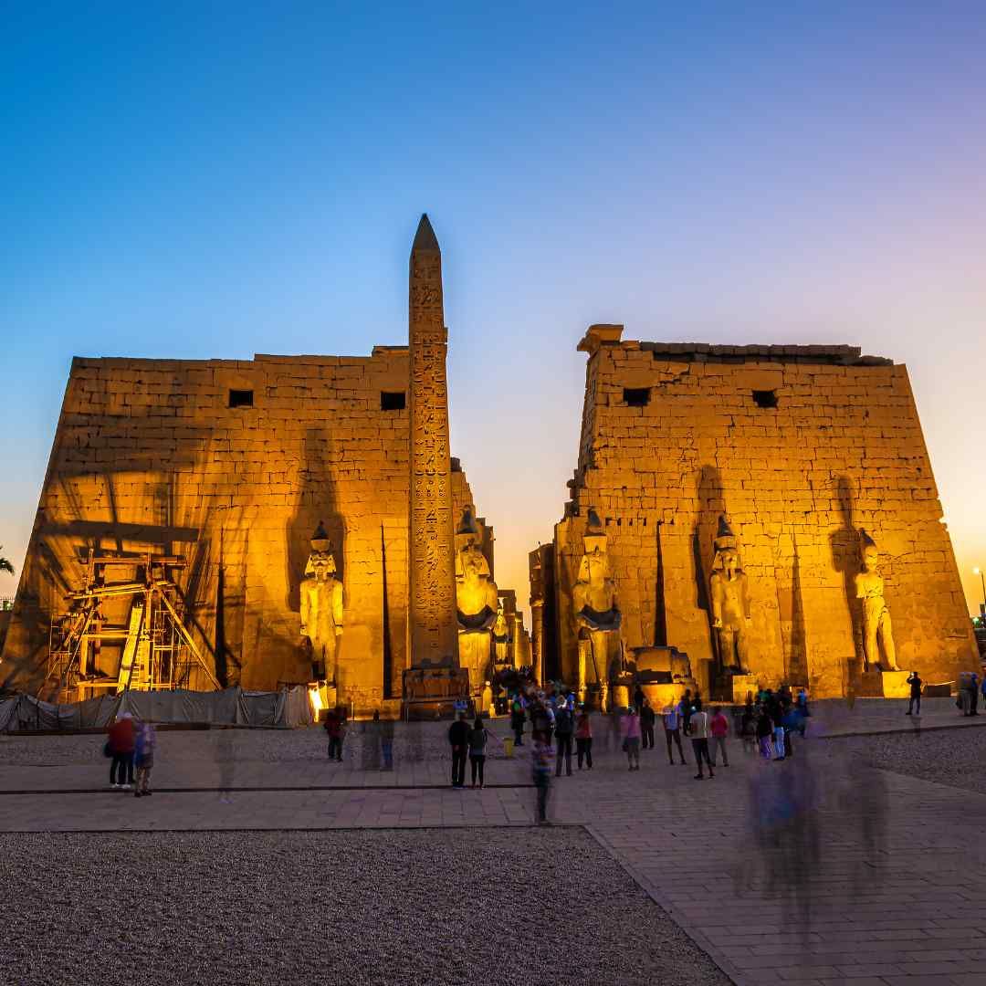 Luxor Temple vs Karnak Temple: A Guide for History Enthusiasts