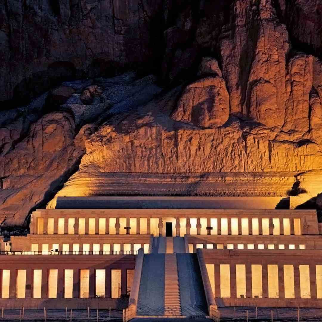 How to Travel to Egypt from the US