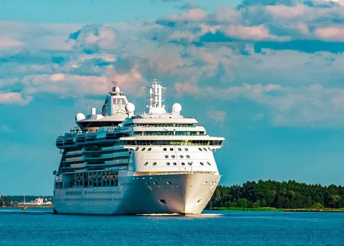 A-snapshot-of-one-of-the-giant-passenger-transport-boats