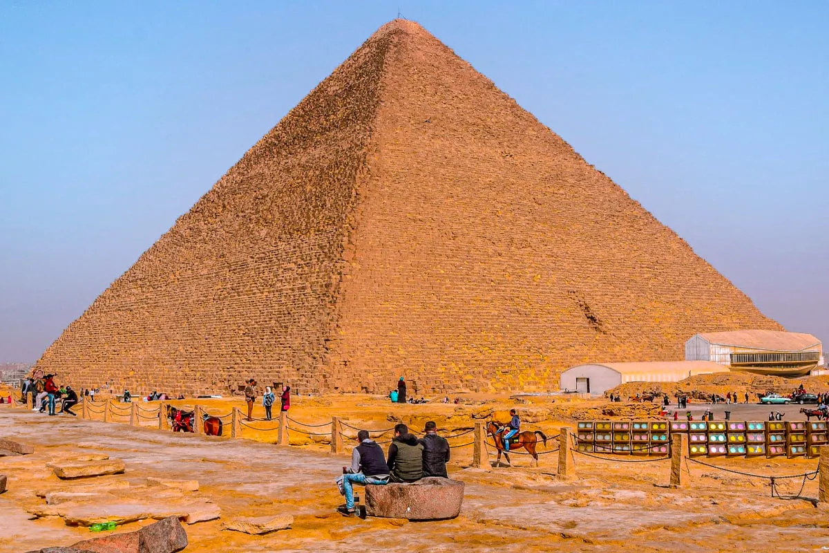 Pyramid-of-Khufu.
