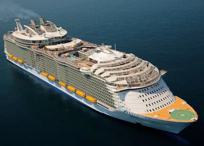 the-giant-passenger-transport-boats