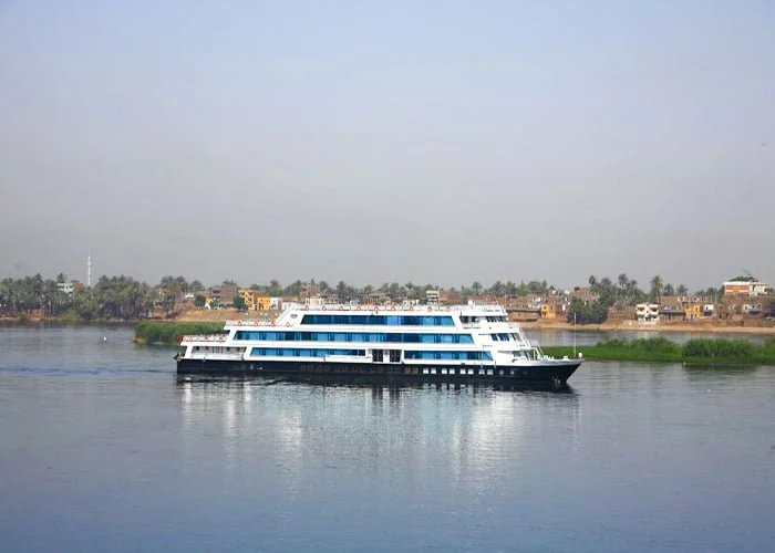Movenpick-Darakum-Cruise