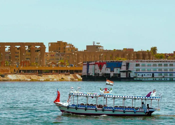 felucca-in-Luxor.