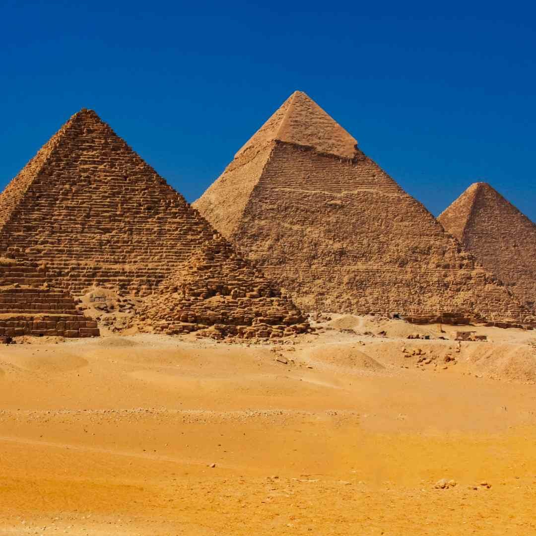 Egypt tailor-made tours, Pyramids of Giza, Private Jeep Safaris, private Egypt Tours