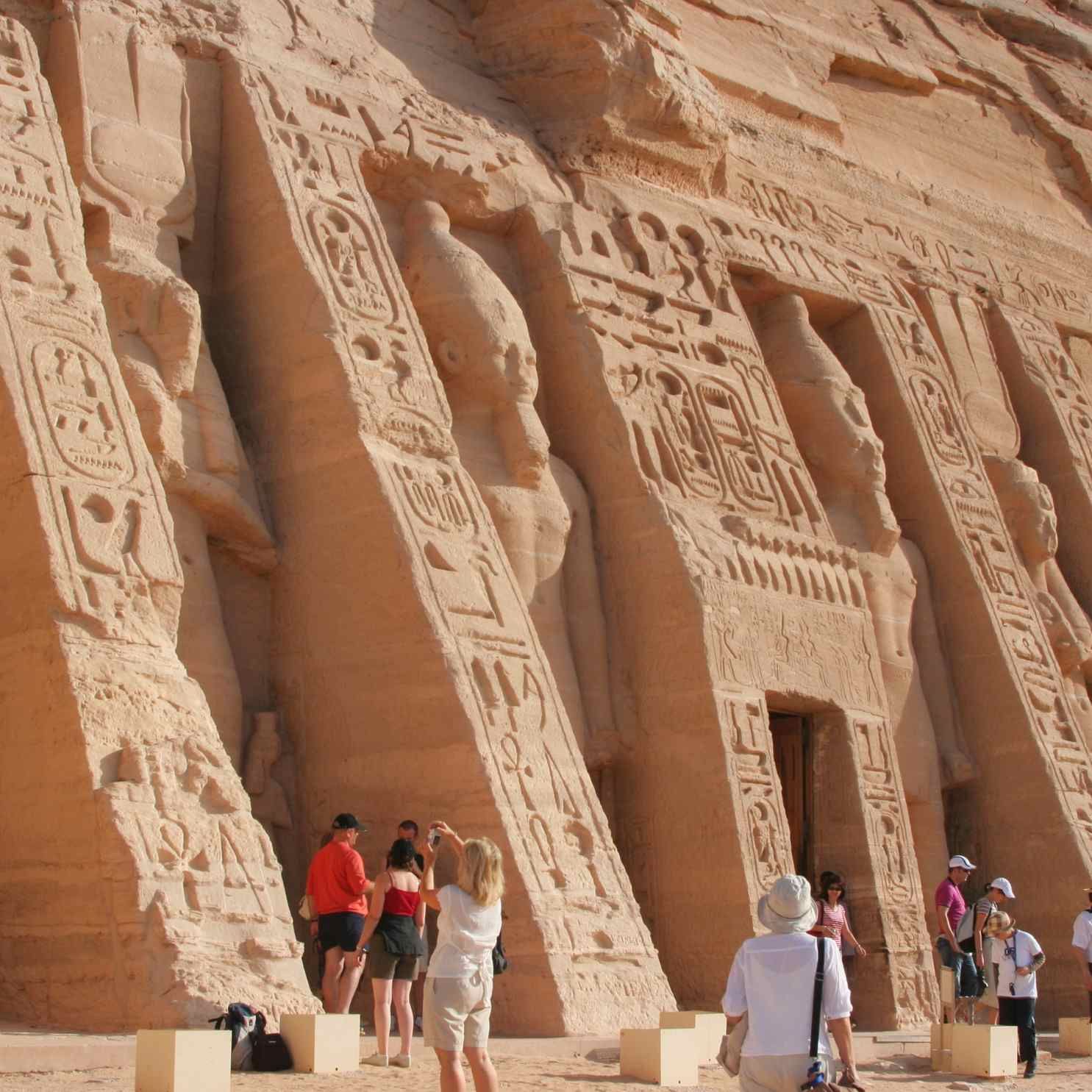 aswan day trip to abu simbel